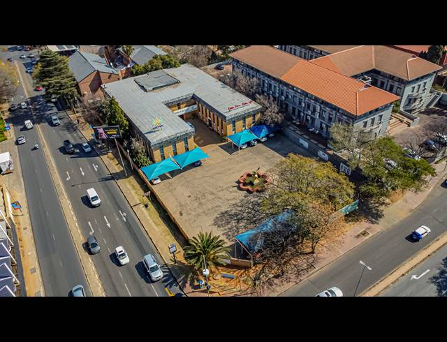 2,278M² OFFICE FOR SALE IN FERNDALE